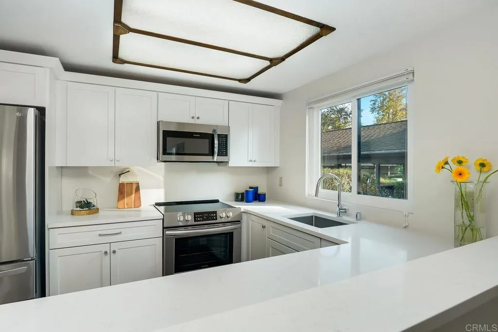 Additional image 32 of 8370 Via Sonoma Unit F, La Jolla, CA 92037