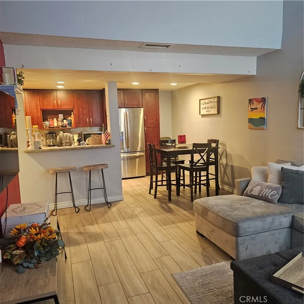 Additional image 9 of 435 W 9th St Unit B3, Upland, CA 91786