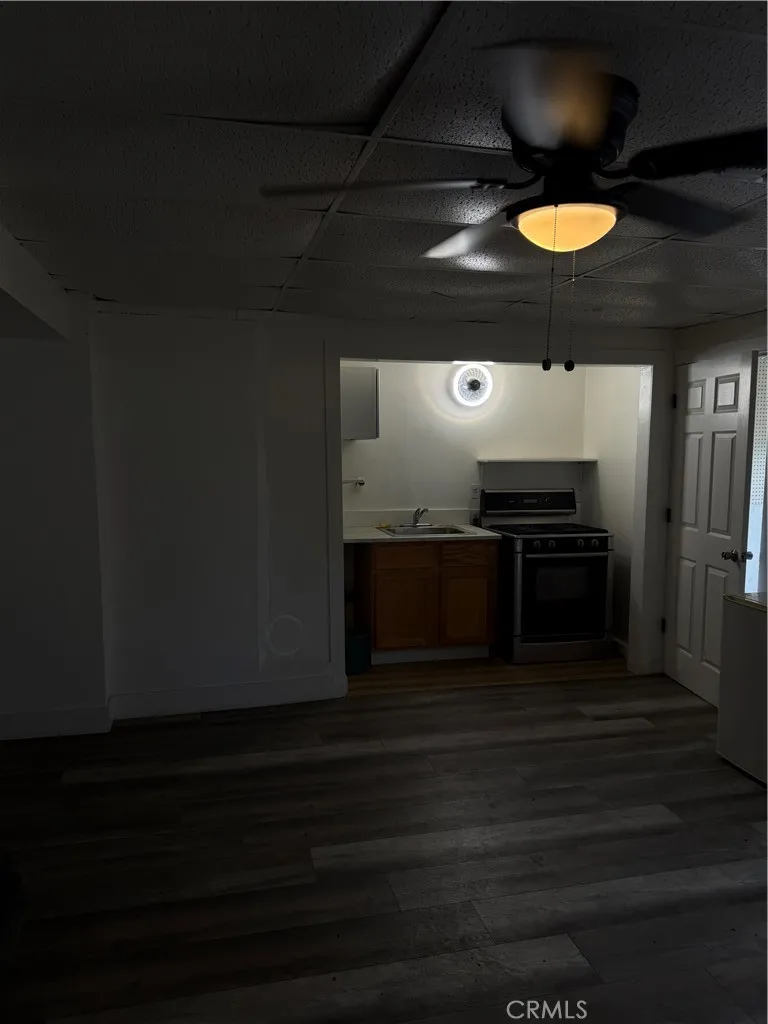 Additional image 70 of 10900 Goss, Sun Valley, CA 91352