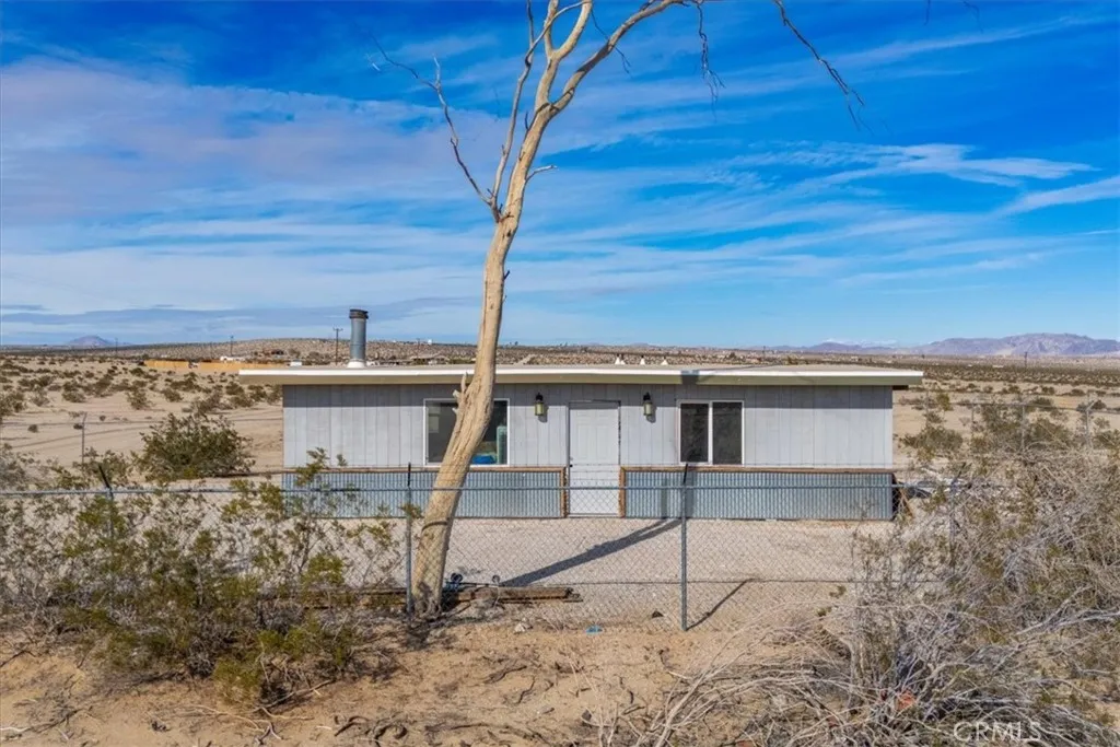 Additional image 34 of 67980 Valle Vista Road, 29 Palms, CA 92277