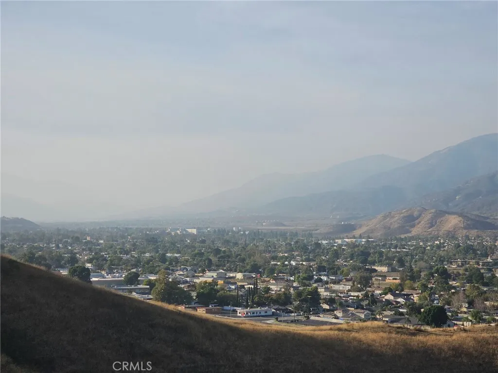 Additional image 20 of 466 Edgerton Dr, San Bernardino, CA 92405