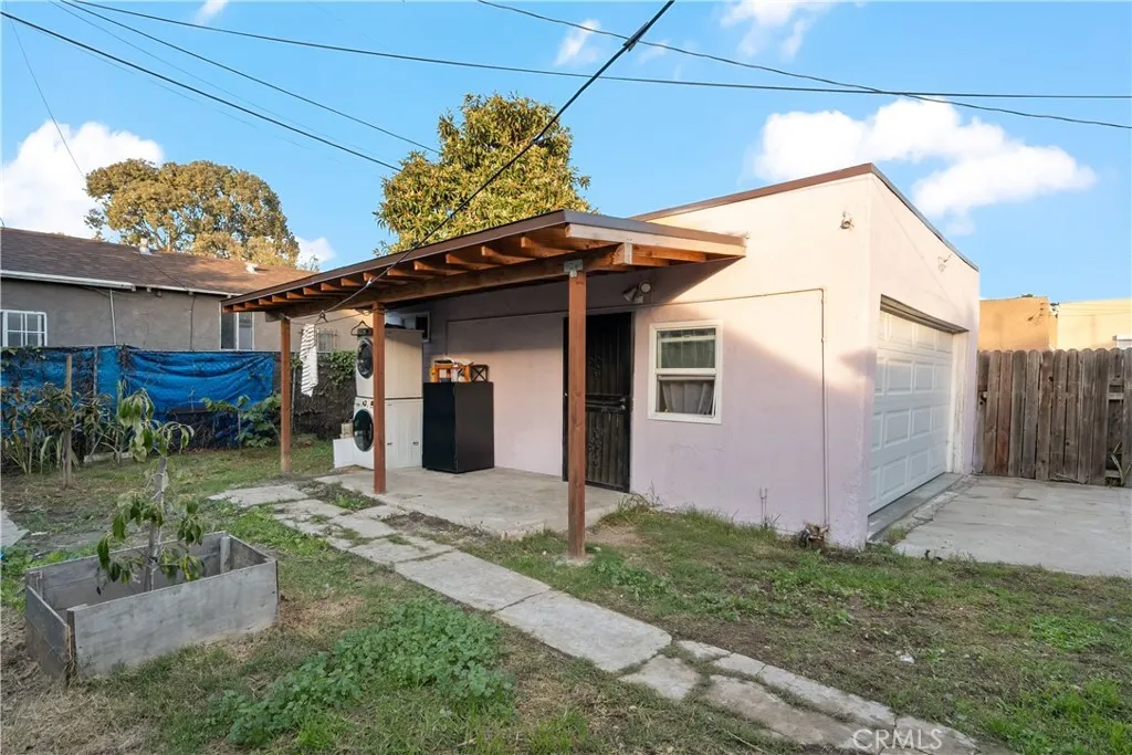 Additional image 58 of 641 W 108th St, Los Angeles, CA 90044