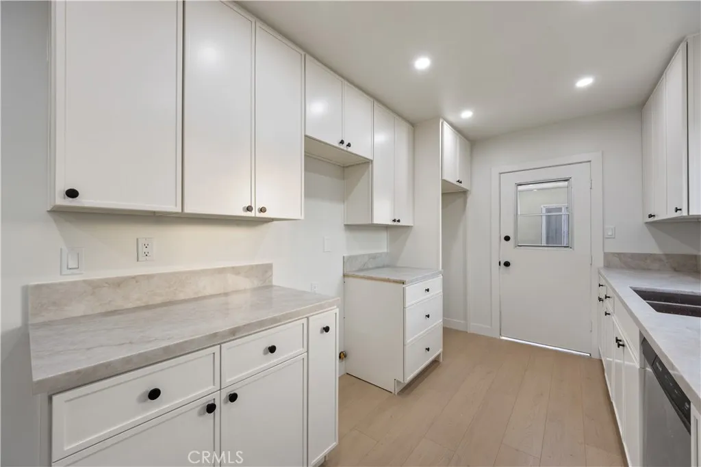 Additional image 9 of 2002 N Salinas Ave, Los Angeles, CA 90059