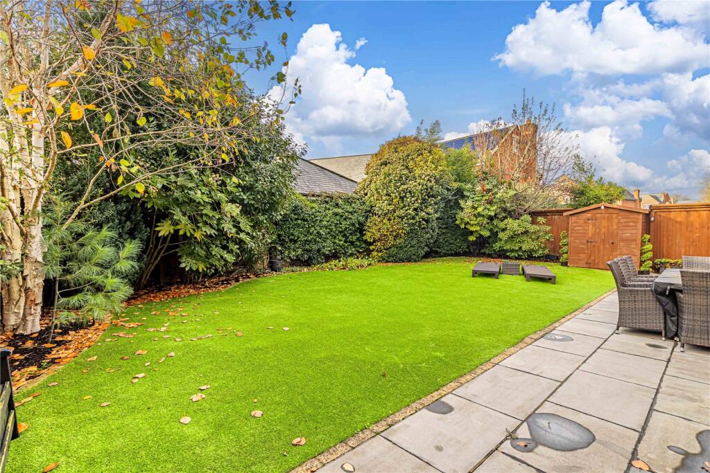 Additional image 20 of Beningfield Drive, St. Albans, Hertfordshire, AL2