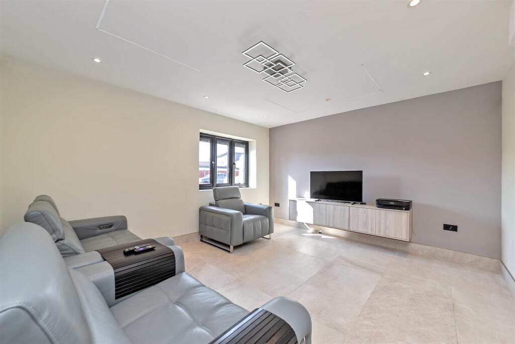 Additional image 6 of South Riding, Bricket Wood, St. Albans