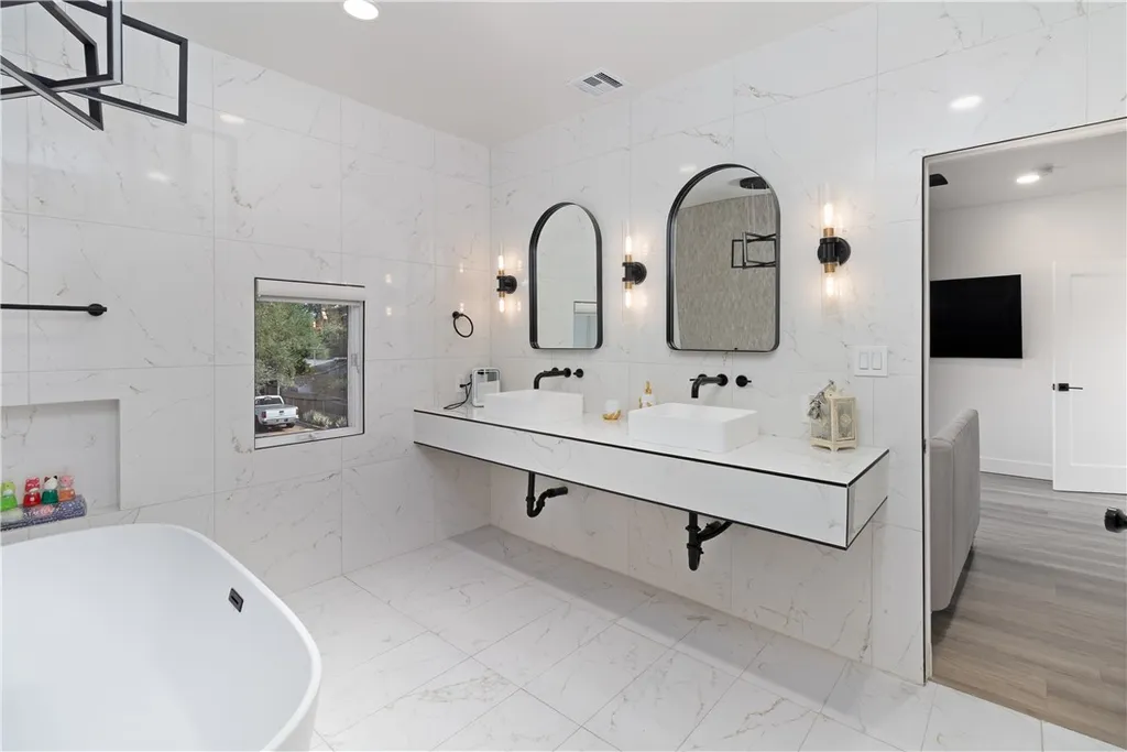 Additional image 33 of 5439 Gentry Avenue, Valley Village, CA 91607