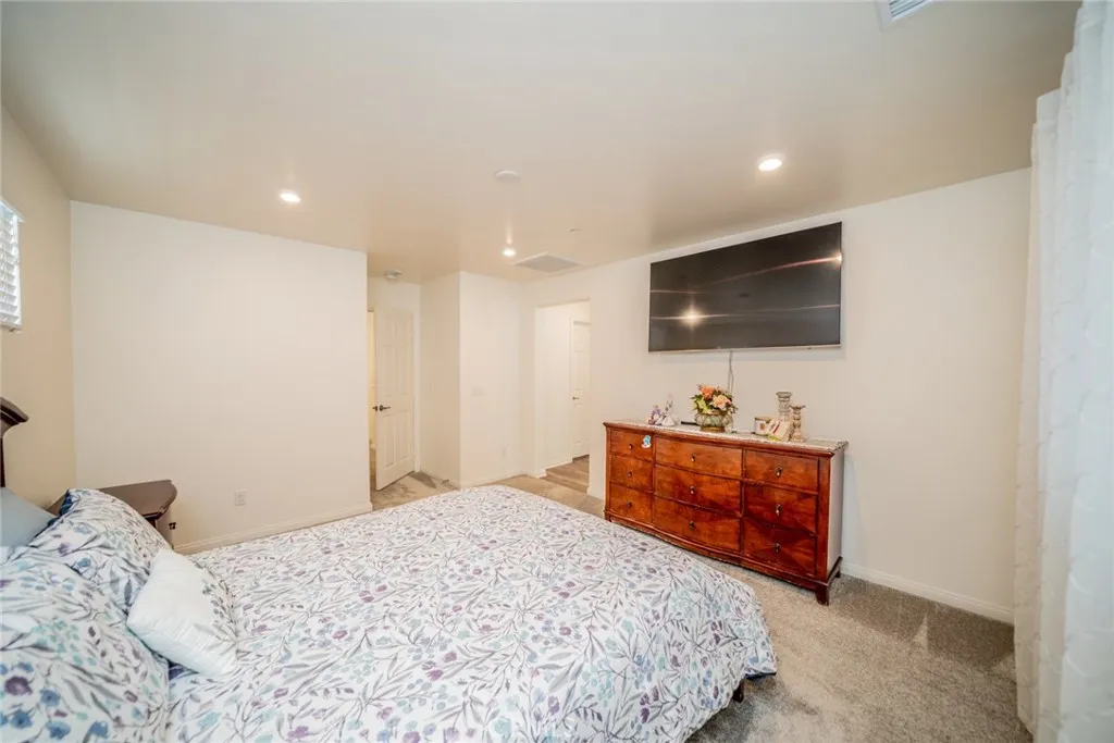 Additional image 86 of 214 Bonita Lane, Rialto, CA 92376