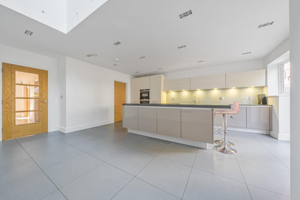 Additional image 15 of Bowers Way Harpenden AL5