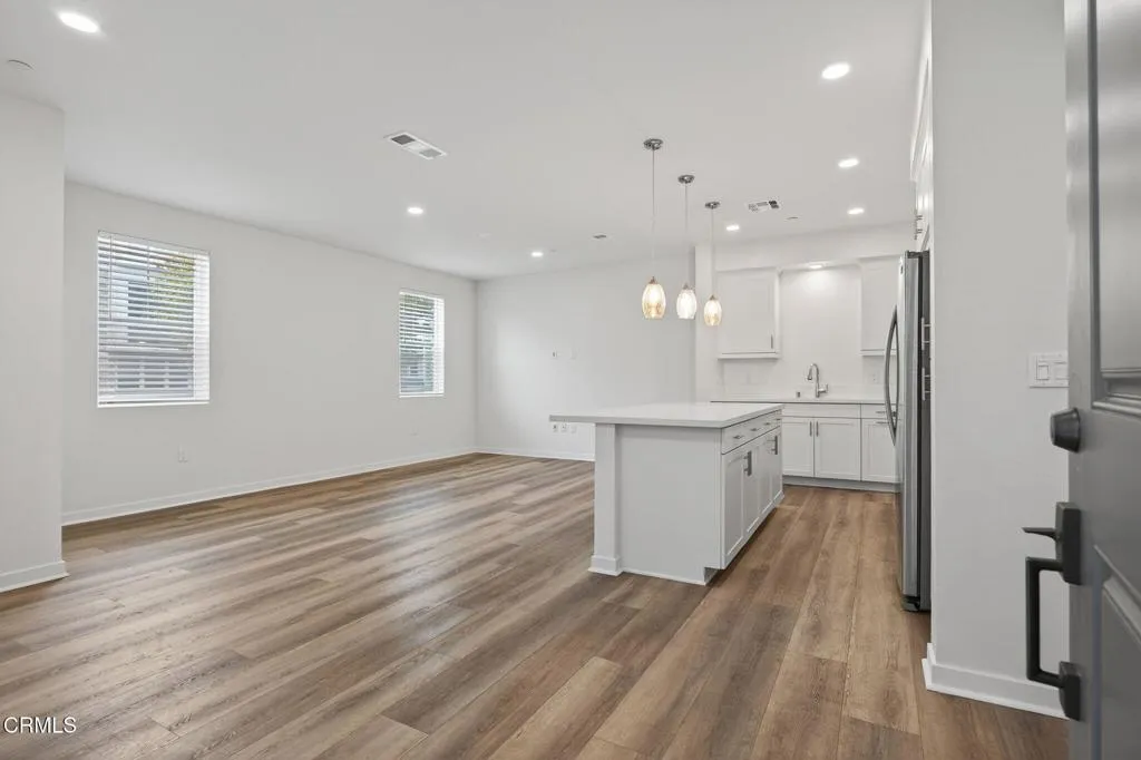 Additional image 92 of 611 Winchester Drive, Oxnard, CA 93036