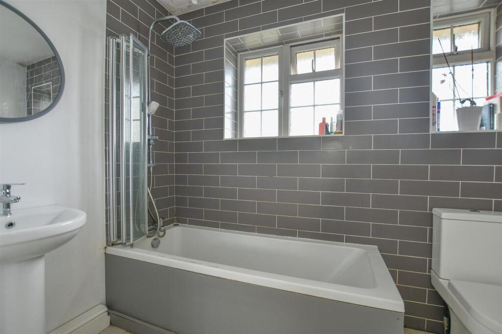 Additional image 8 of Collyer Road, London Colney, AL2