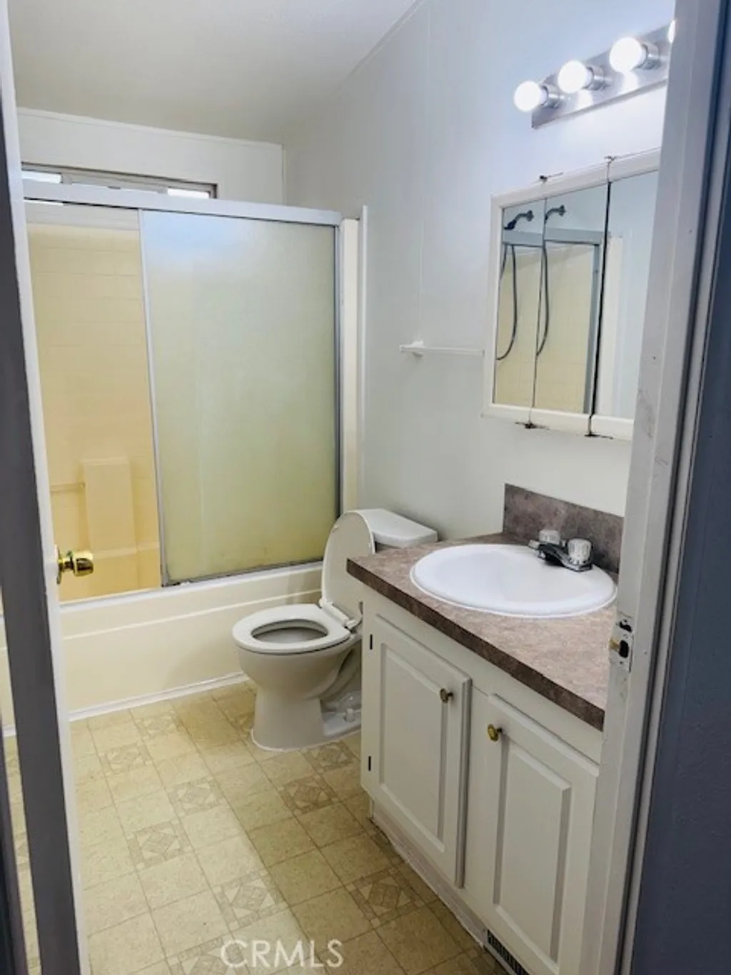 1582 4th Ave, Olivehurst, CA 95961