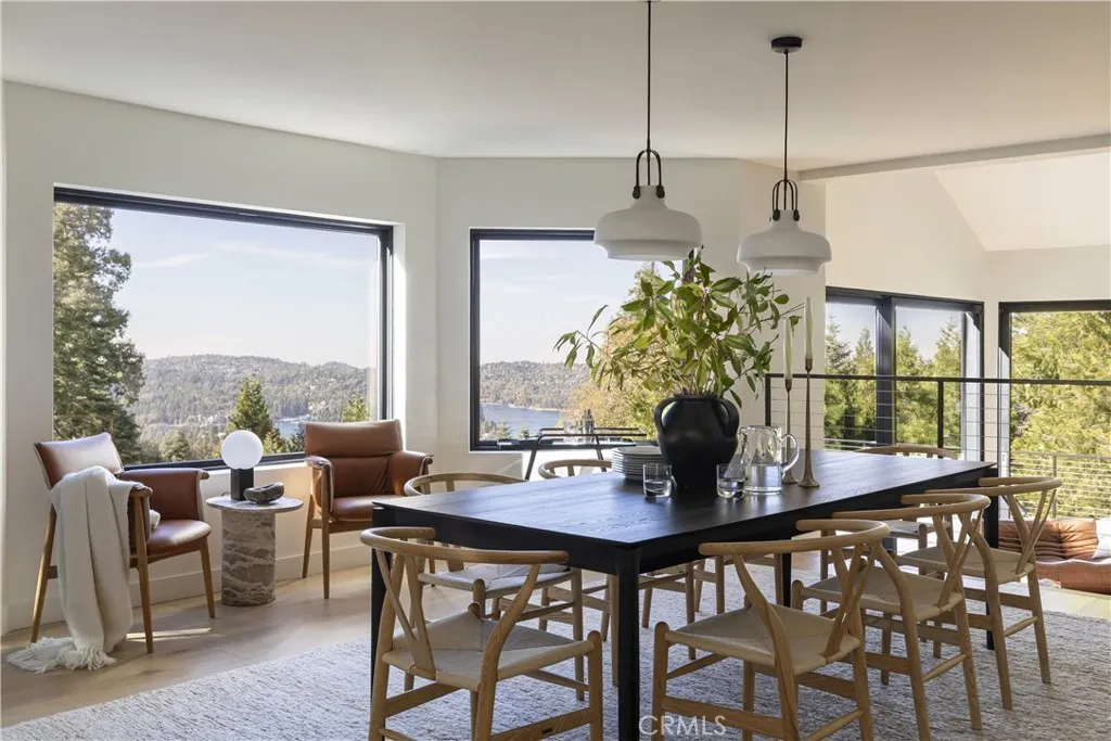 Additional image 7 of 654 S Cumberland Dr, Lake Arrowhead, CA 92352