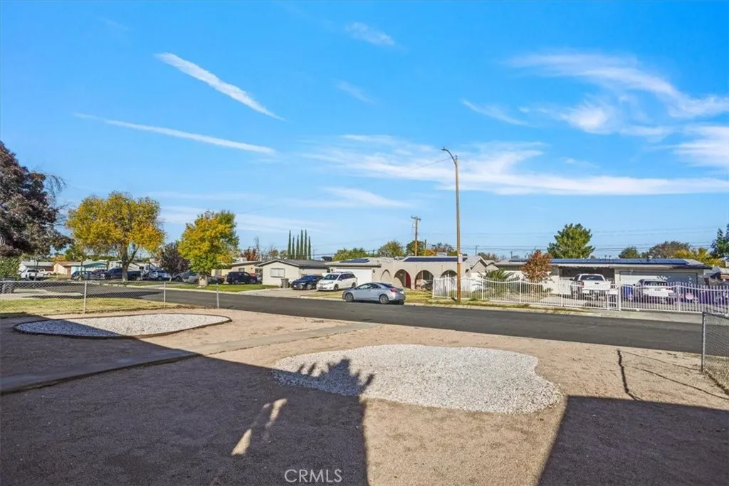 1052 W Avenue J15, Lancaster, CA 93534