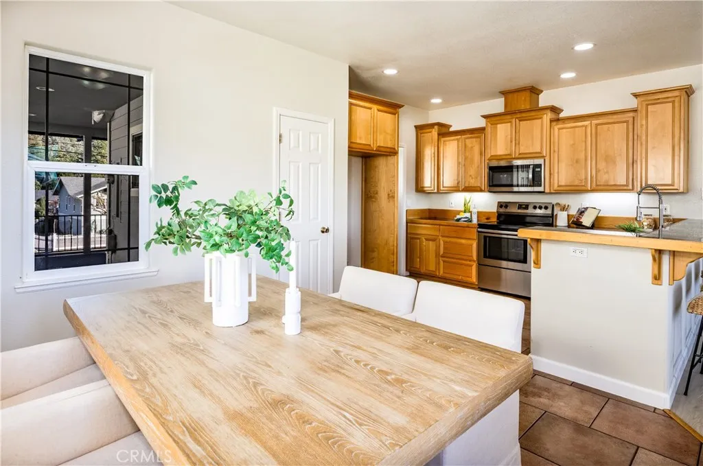 Additional image 63 of 19857 Mountain Mdw S, Hidden Valley Lake, CA 95467