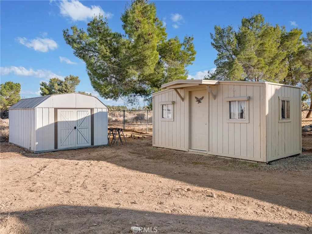 Additional image 70 of 3996 Yucca Terrace Dr, Phelan, CA 92371