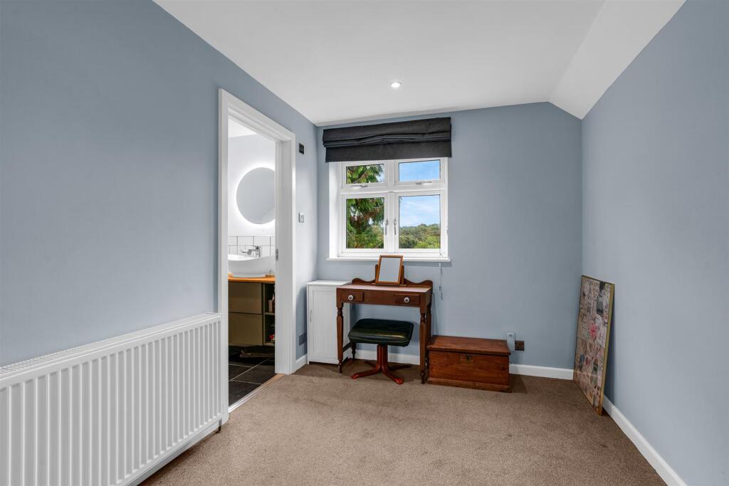 Additional image 13 of Digswell Lane, Welwyn