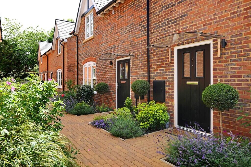 Salisbury Avenue,
Harpenden,
Hertfordshire,
AL5 2QF