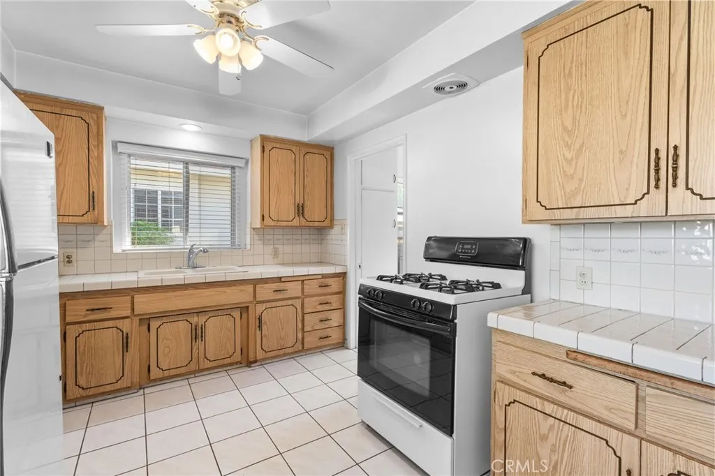 Additional image 31 of 832 E Florence Ave, West Covina, CA 91790