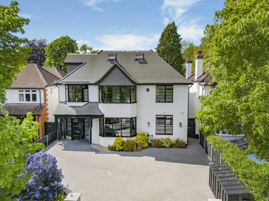 Watford Road, St. Albans, Hertfordshire, AL1