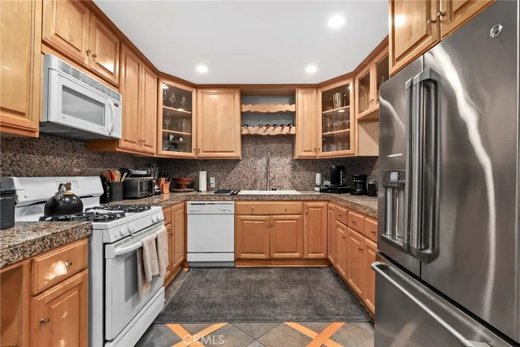 Additional image 16 of 22900 Hatteras, Woodland Hills, CA 91367