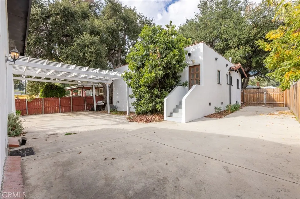 Additional image 74 of 100 W Tremont St, Pasadena, CA 91103