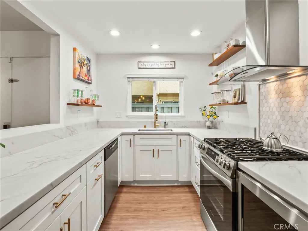 Additional image 10 of 5352 Driftwood St, Oxnard, CA 93035