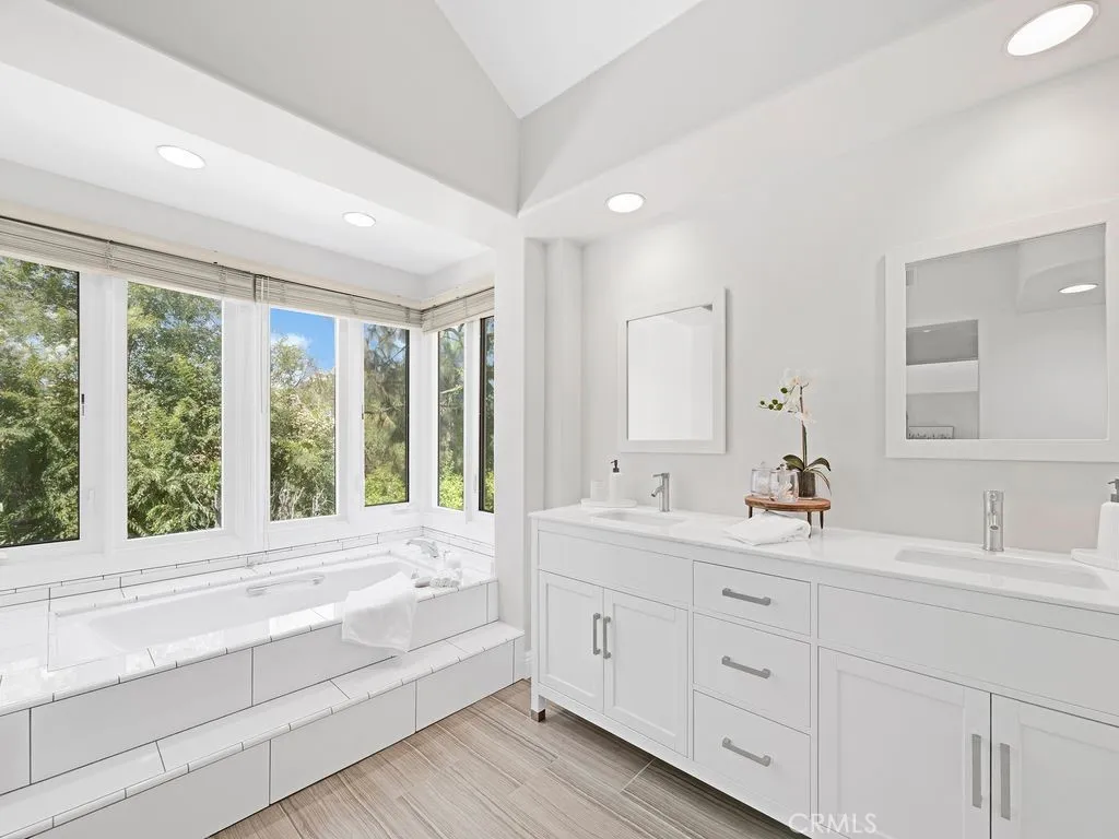 Additional image 17 of 23123 Park Terra, Calabasas, CA 91302