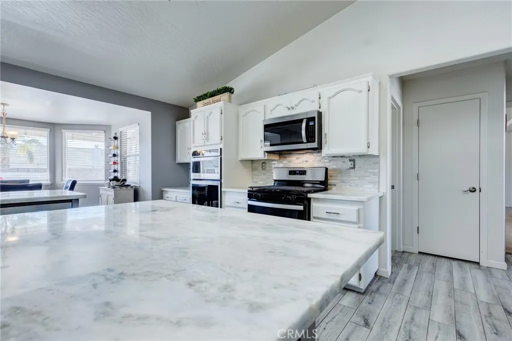 Additional image 17 of 19783 Lara Lane, Apple Valley, CA 92308