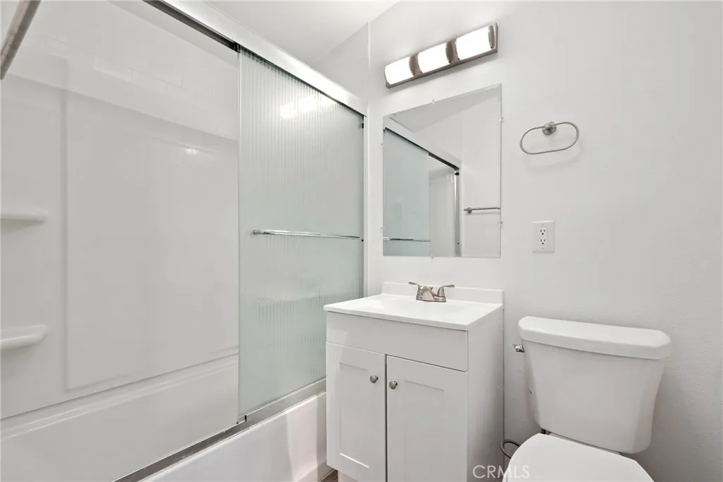 Additional image 36 of 930 S Emerald Street, Anaheim, CA 92804