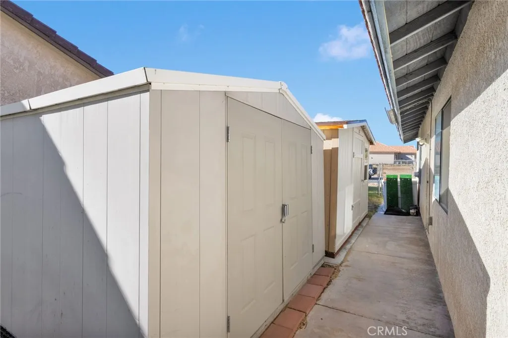 Additional image 86 of 27325 Strawberry Ln, Helendale, CA 92342