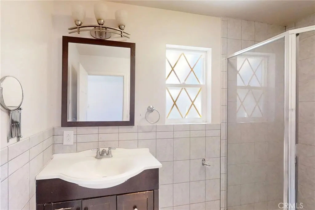 Additional image 46 of 1730 Via Del Rey, South Pasadena, CA 91030