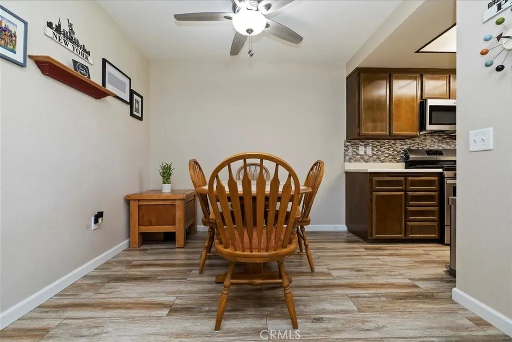 Additional image 12 of 618 S Santa Fe Street Unit 8, Hemet, CA 92543