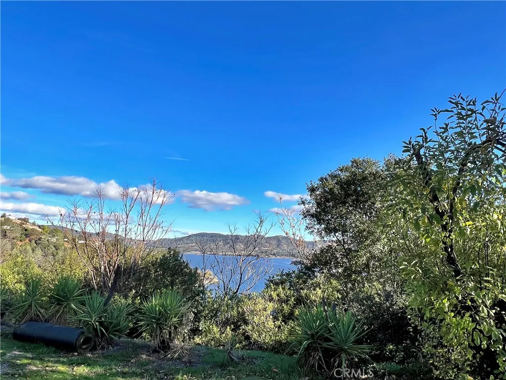 Additional image 38 of 11613 Lakeview Dr, Clearlake Oaks, CA 95423