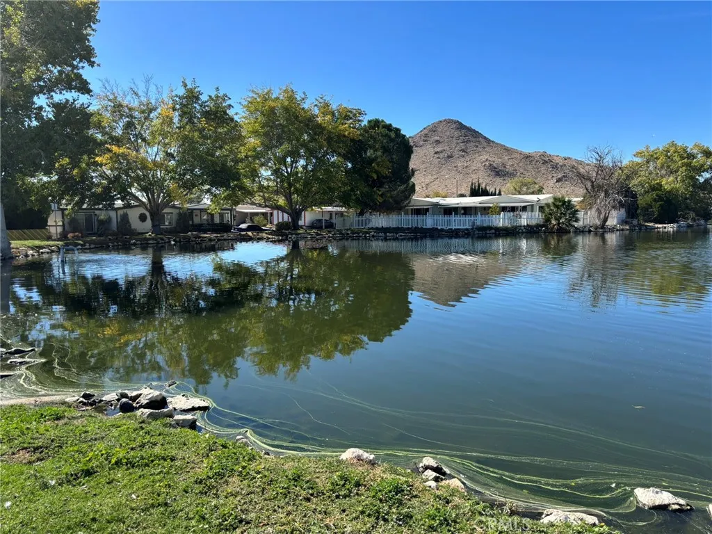 20843 Waalew Rd Unit C4, Apple Valley, CA 92307