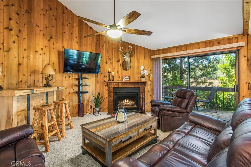 Additional image 3 of 27657 Peninsula Dr Unit 130, Lake Arrowhead, CA 92352