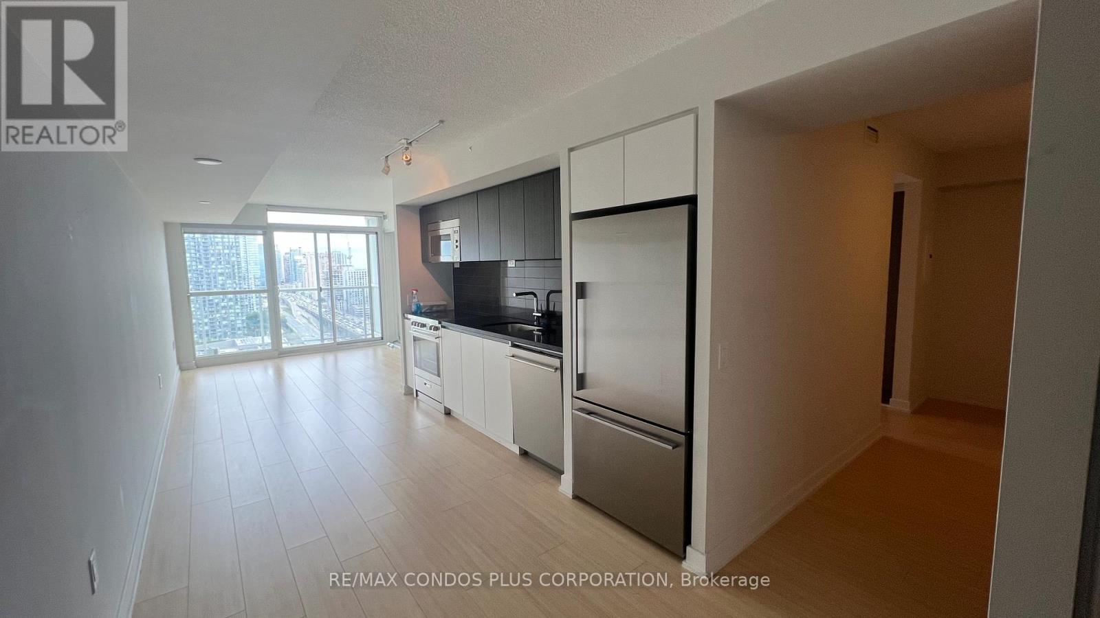 2502 - 75 QUEENS WHARF ROAD|Toronto (Waterfront Communities), Ontario M5V0J8