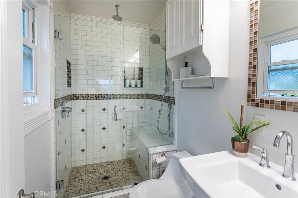 Additional image 29 of 842 Cornell Dr, Burbank, CA 91504