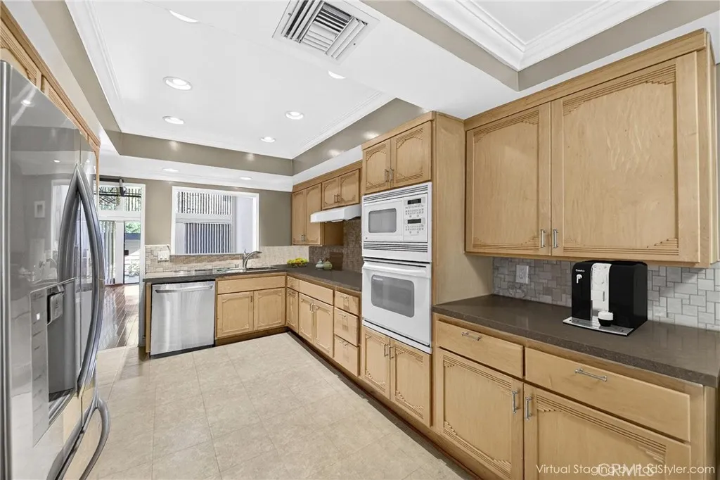 Additional image 8 of 421 S Van Ness Ave Unit 6, Los Angeles, CA 90020