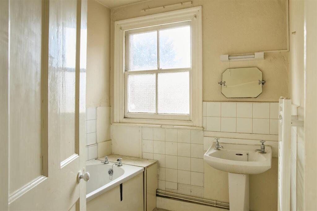 Additional image 21 of Blenheim Road, St. Albans