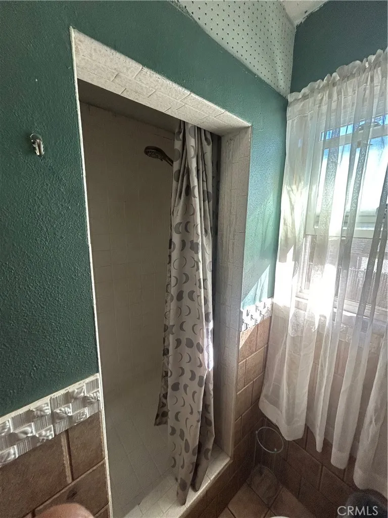 Additional image 73 of 467 W G Street, Colton, CA 92324