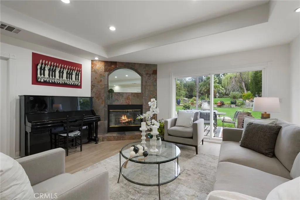 Additional image 17 of 18760 Wells, Tarzana, CA 91356