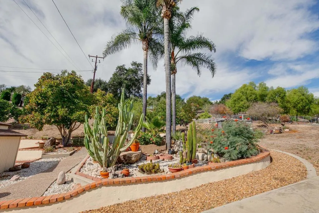 Additional image 121 of 2573 Los Alisos S, Fallbrook, CA 92028