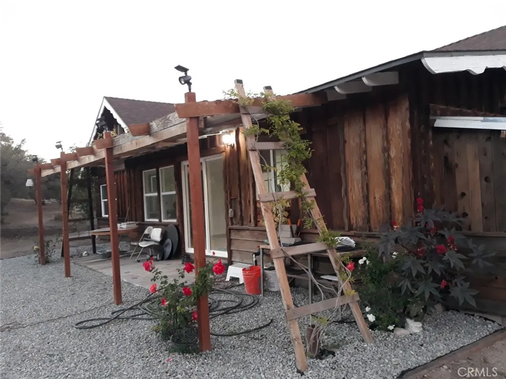 Additional image 5 of 3353 2, Pinon Hills, CA 92372