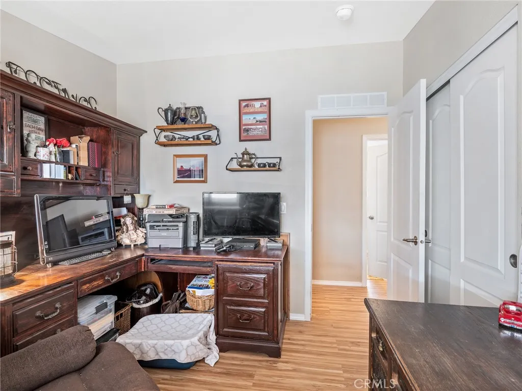 Additional image 5 of 13393 Mariposa Rd, #211, Victorville, CA 92395