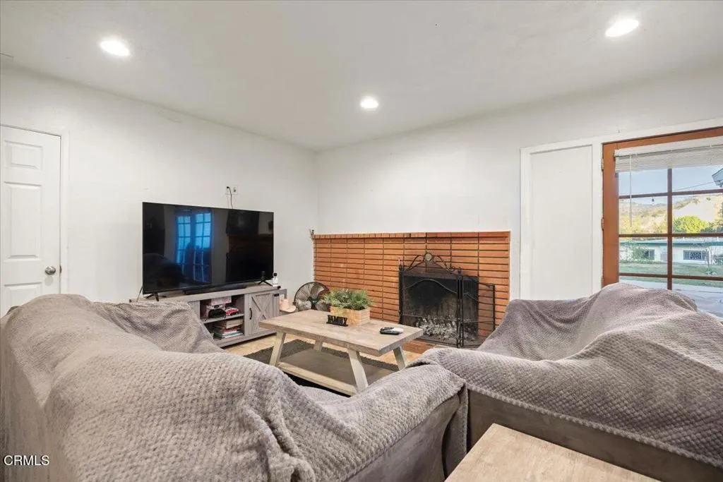 Additional image 41 of 1307 Mariposa Drive, Santa Paula, CA 93060