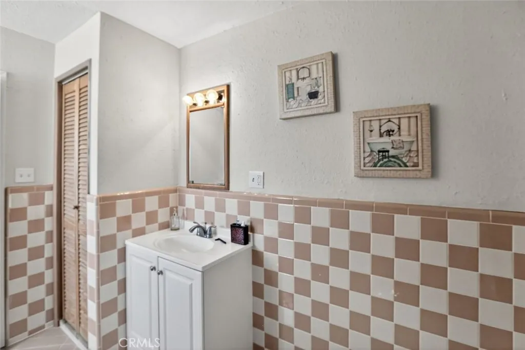 Additional image 19 of 21101 Hacienda Boulevard, California City, CA 93505