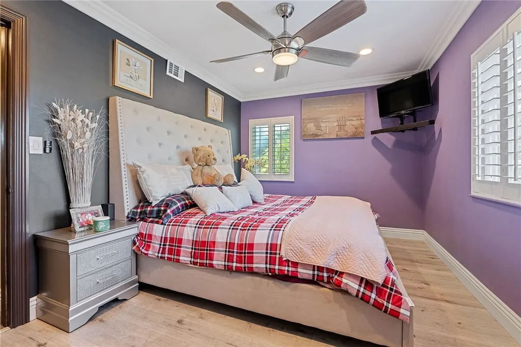 Additional image 17 of 255 W Valencia St, Rialto, CA 92376