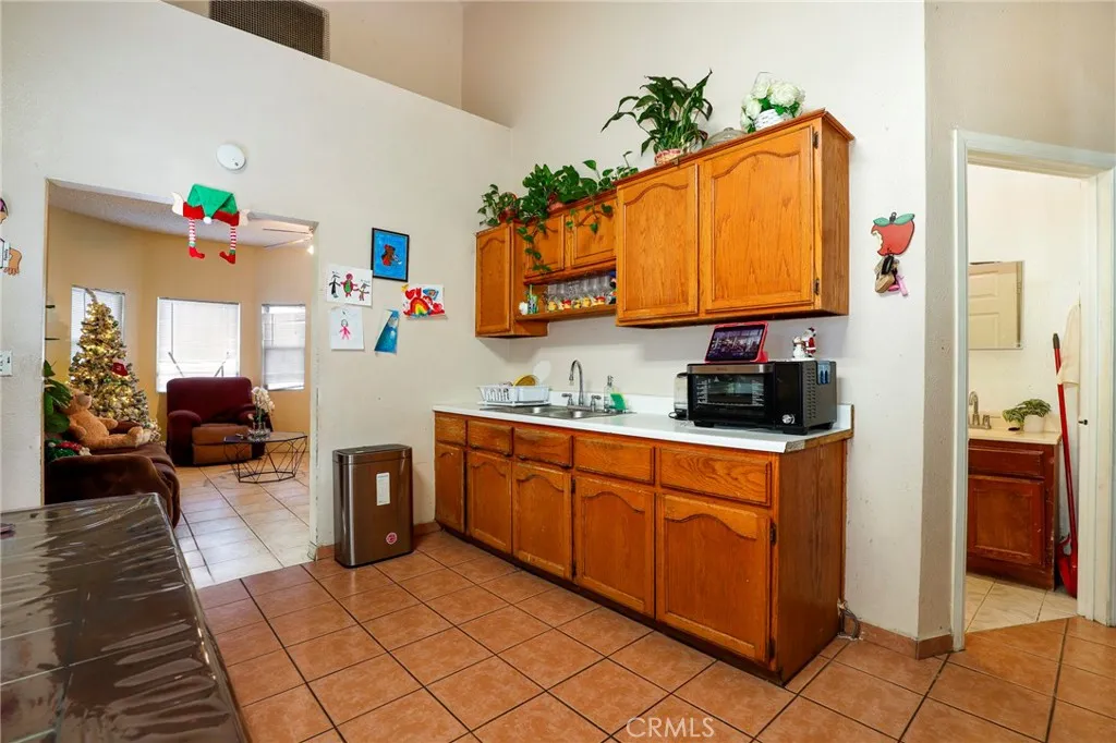 Additional image 28 of 240 E 56th Street, Los Angeles, CA 90011