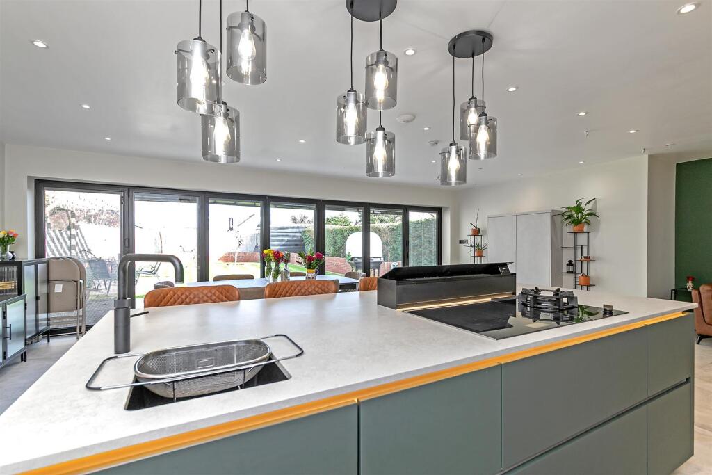 Additional image 25 of South Riding, Bricket Wood, St. Albans