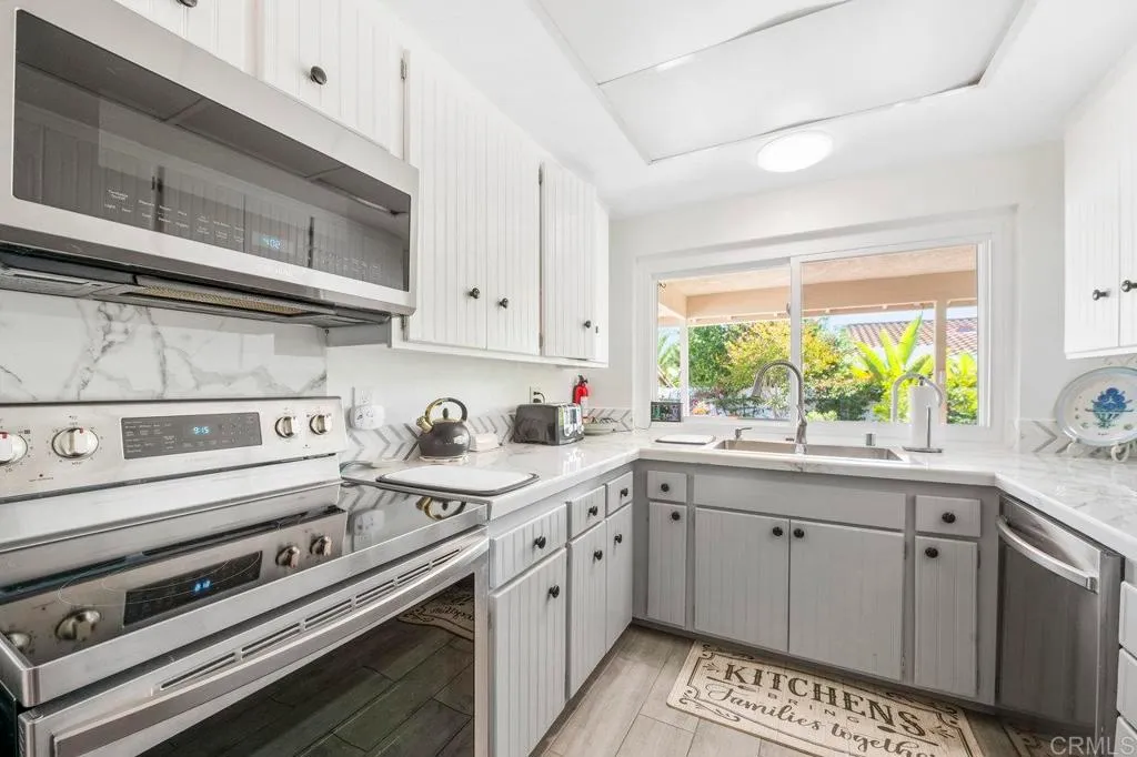 Additional image 17 of 17503 Plaza Dolores, San Diego, CA 92128